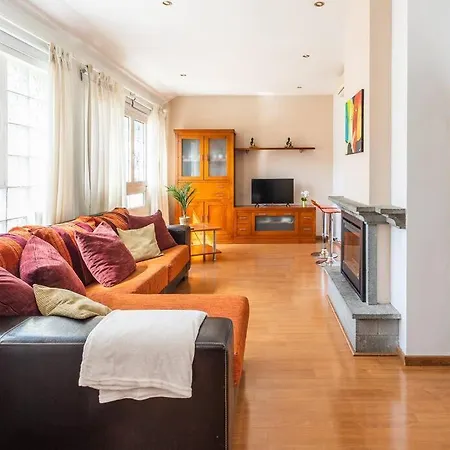 En El Casco Historico De San Mateo Apartmán